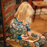 William Morris Kinder PJ Set Erdbeerdieb Marineblau